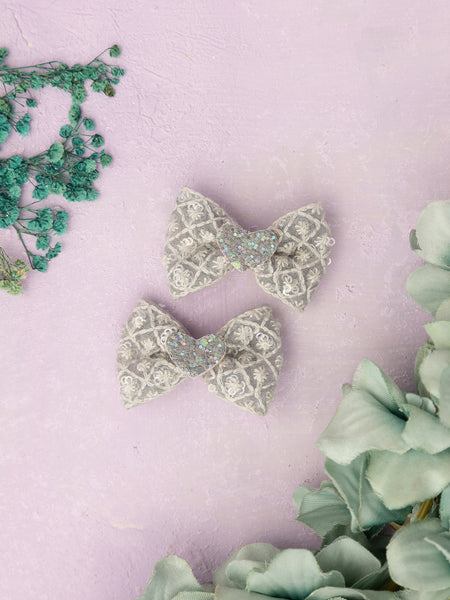 Heart Appliqued Bow Alligator Clips- Gray