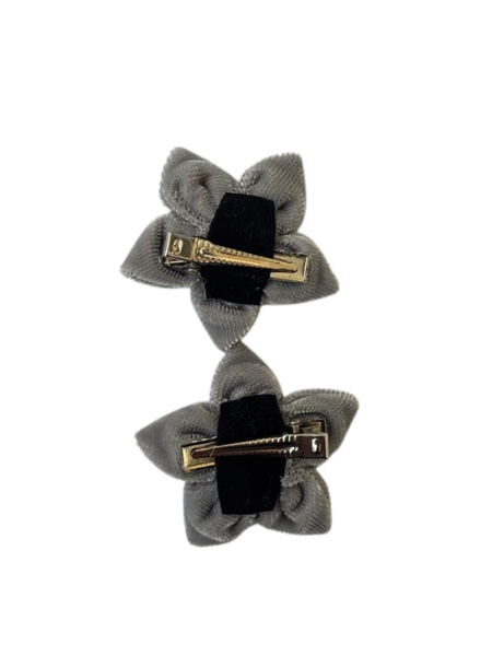 Set Of 2 Velvet Flower Alligator Clip- Grey