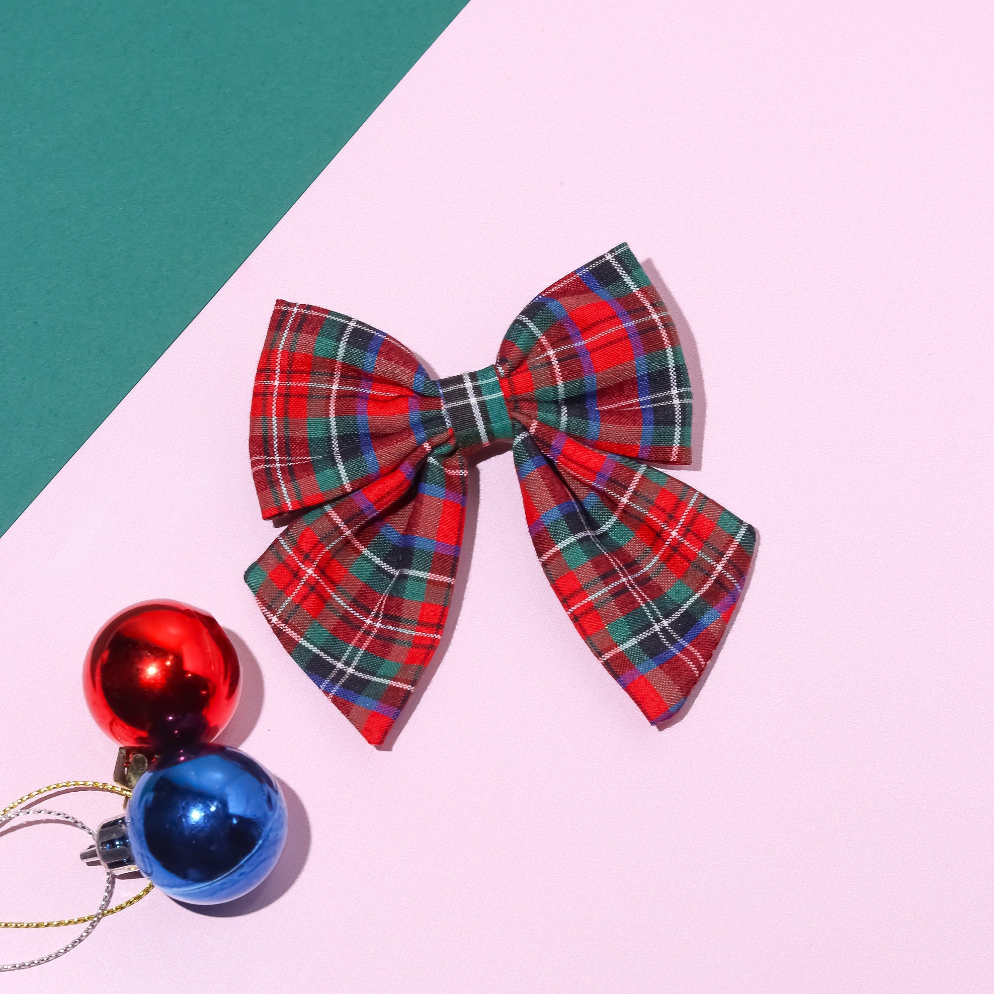 Checked Sailor Bow Alligator Clip- Red & Green